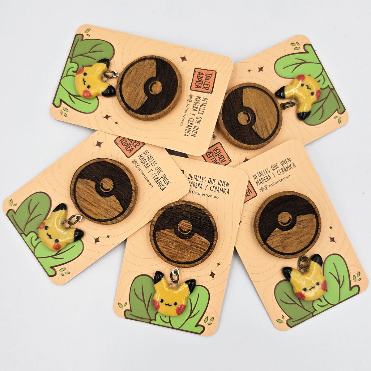 Pines de Madera y Cerámica